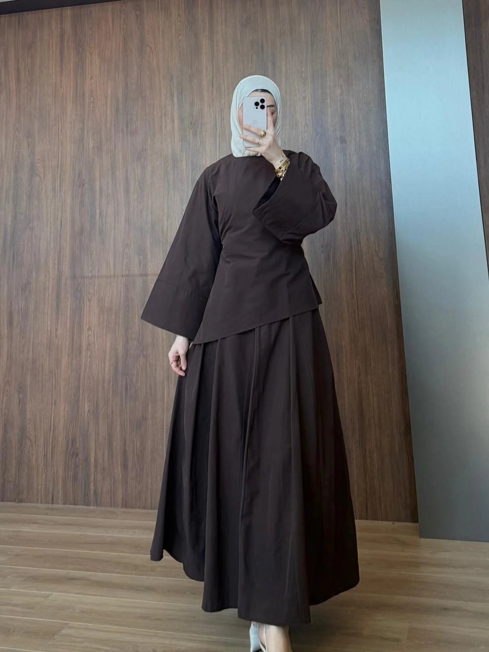 Ensemble Jupe Asymétrique – Élégance Moderne & Confort Absolu